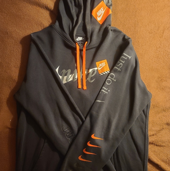 Nike Men's Club Sportswear Fleece Pullover Hoodie | Large | Black/Orange/White - Picture 3 of 13